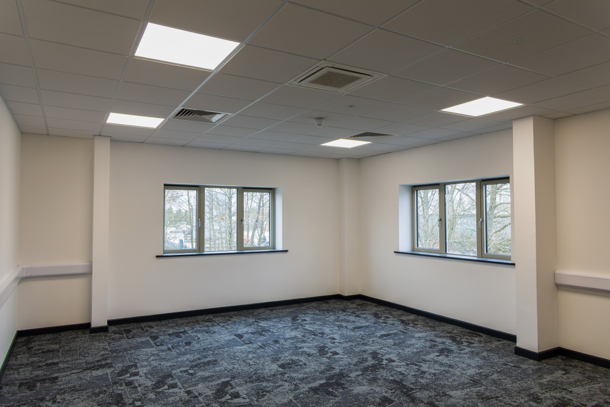 RO-5DMIV-20230308-0054-CR2.jpg image